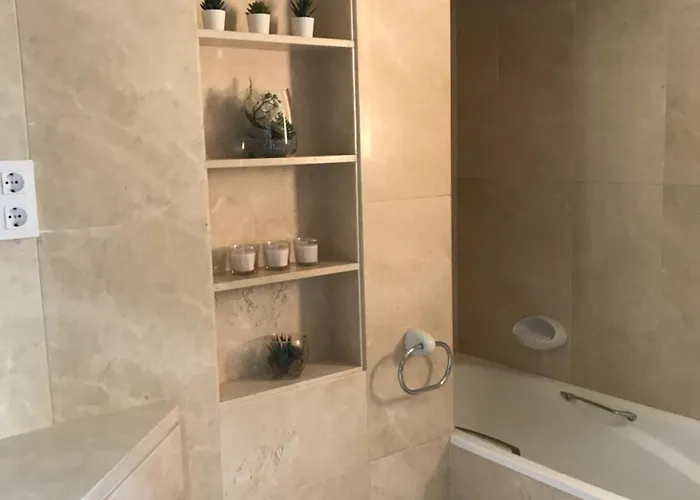 Club, Palmeras 12 Nyaraló