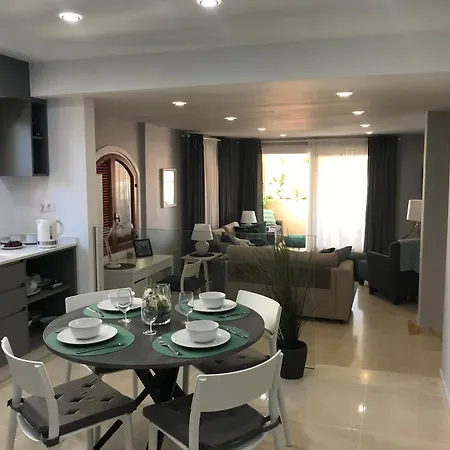 Holiday home Club, Palmeras 12