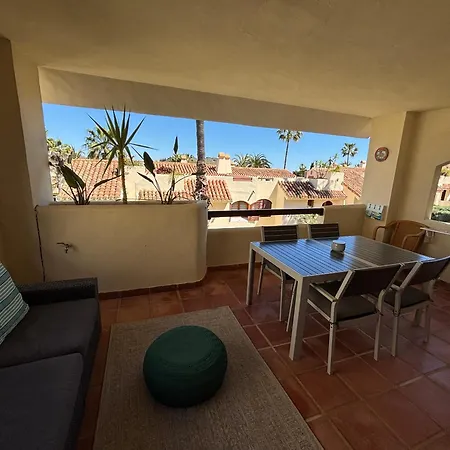 Club, Palmeras 12 Holiday home *