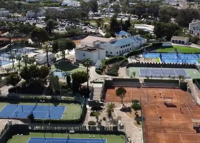 Дом отдыха Club, Palmeras 12